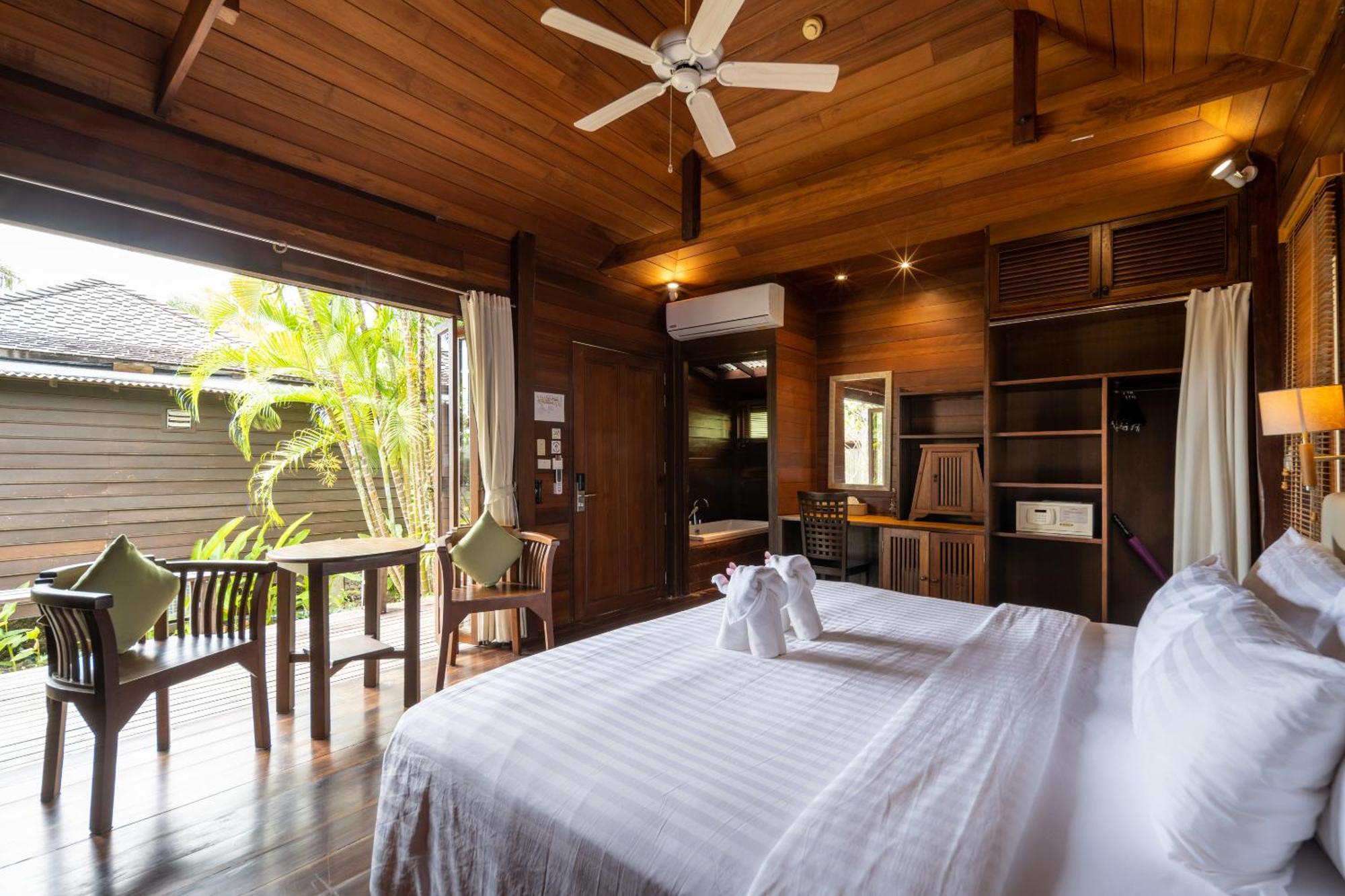 Gajapuri Resort Ко Чанг Екстериор снимка